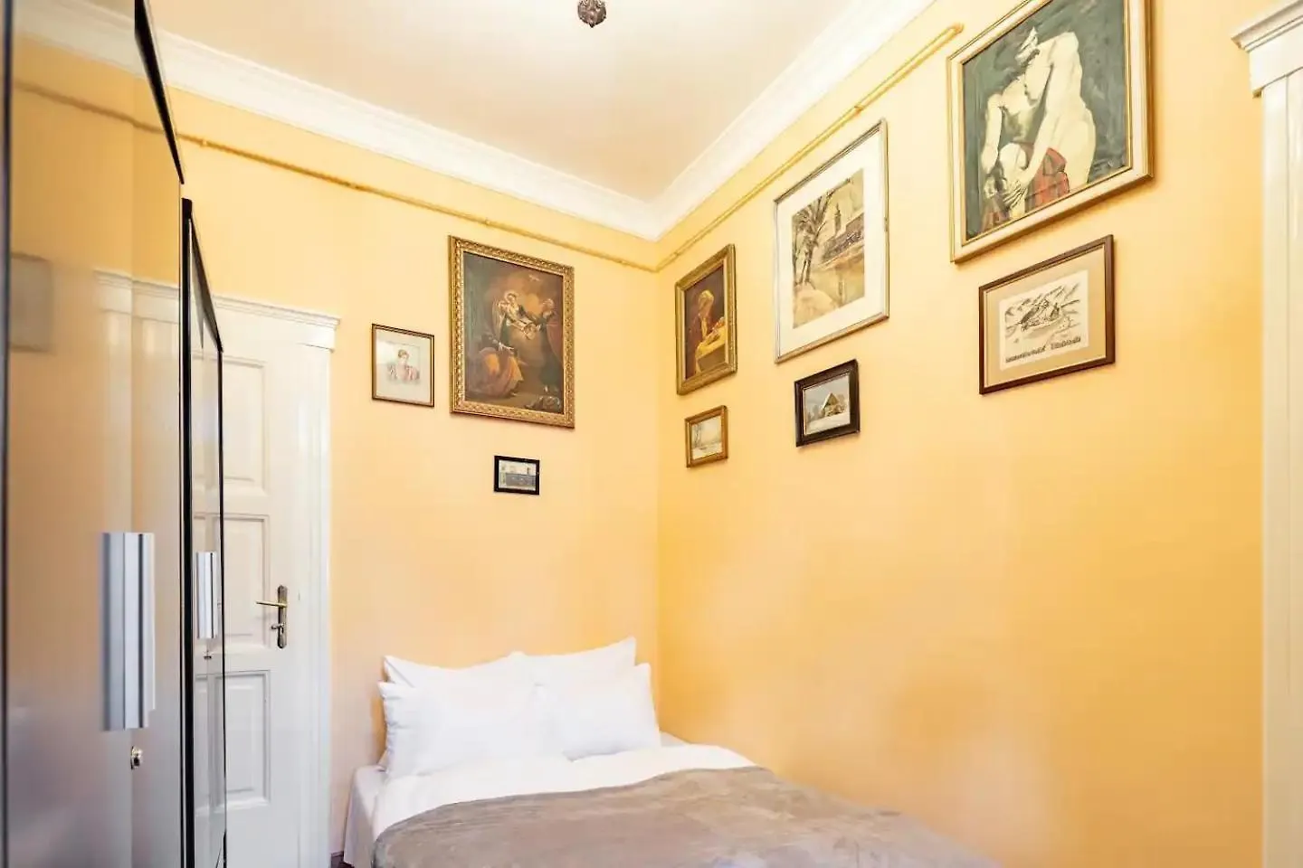 Vamhaz Boulevard Apartments Budapest